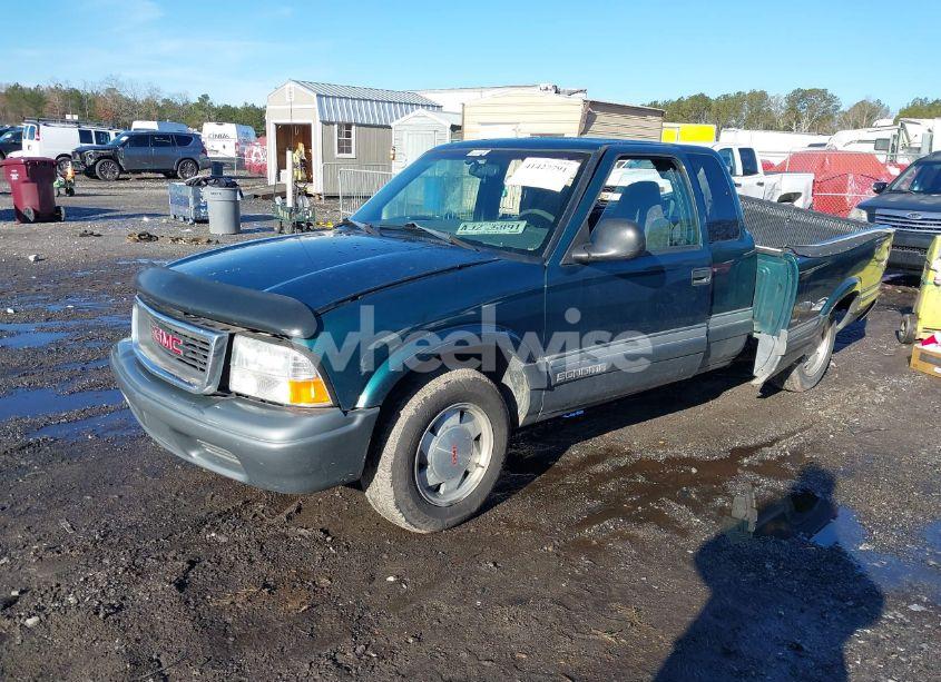 Photo 2 of 1998 Gmc Sonoma SLS (VIN 1GTCS19X7W8527833)