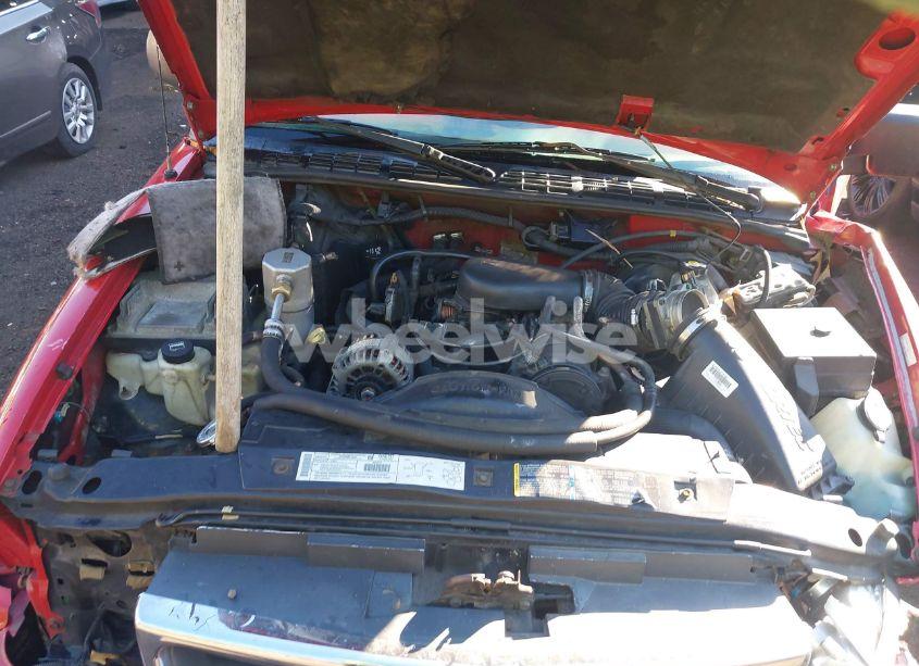 Photo 10 of 2002 Gmc Sonoma SLS (VIN 1GTCT19W928264291)