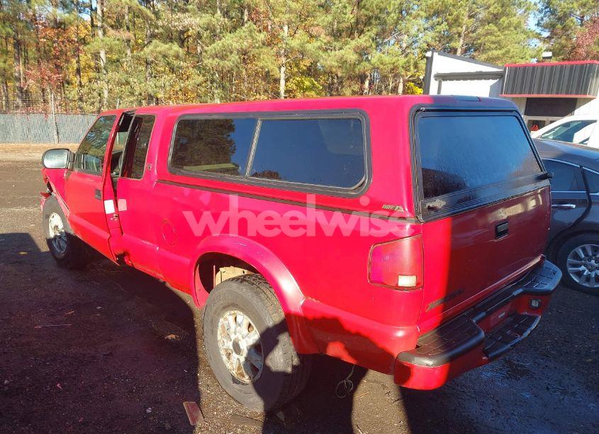 Photo 3 of 2002 Gmc Sonoma SLS (VIN 1GTCT19W928264291)