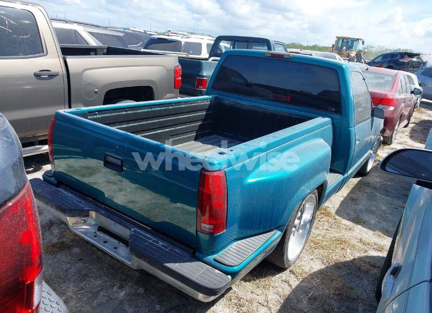 Photo 4 of 1990 Gmc Sierra C1500 (VIN 1GTDC14H0LE546979)