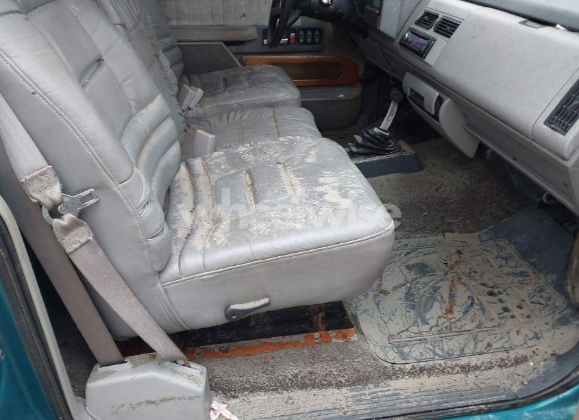 Photo 8 of 1990 Gmc Sierra C1500 (VIN 1GTDC14H0LE546979)