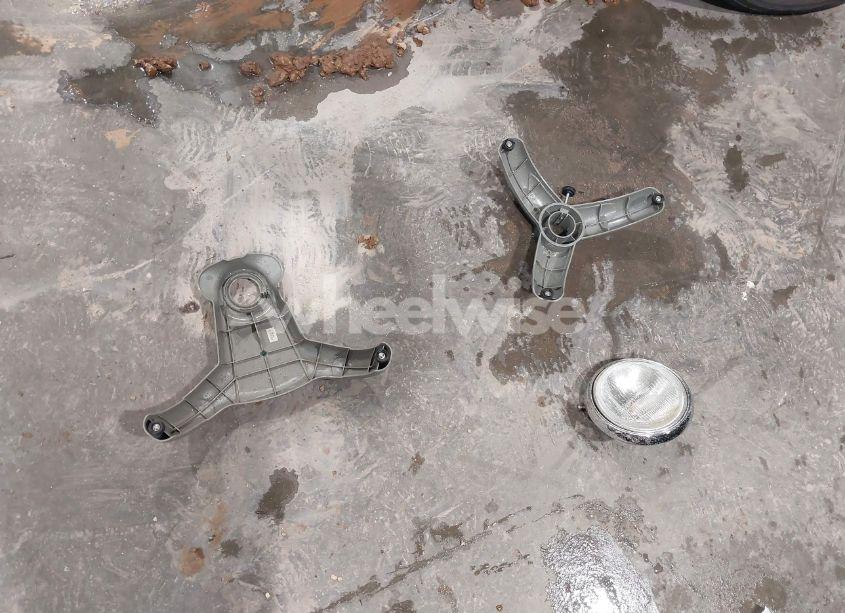 Photo 12 of 1992 Gmc Sierra C1500 (VIN 1GTDC14H7NZ535845)