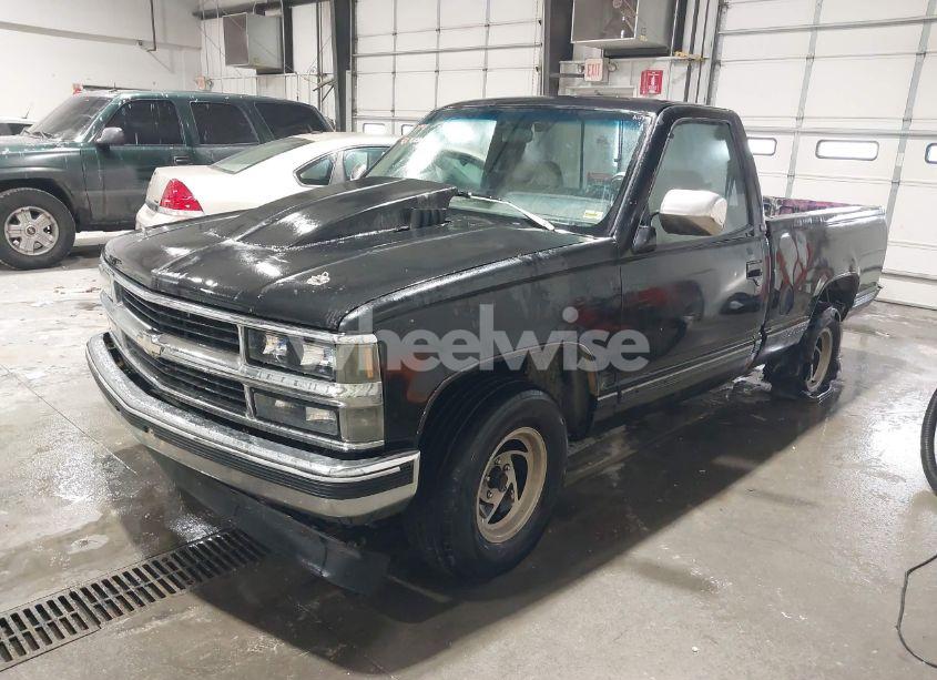 Photo 2 of 1992 Gmc Sierra C1500 (VIN 1GTDC14H7NZ535845)