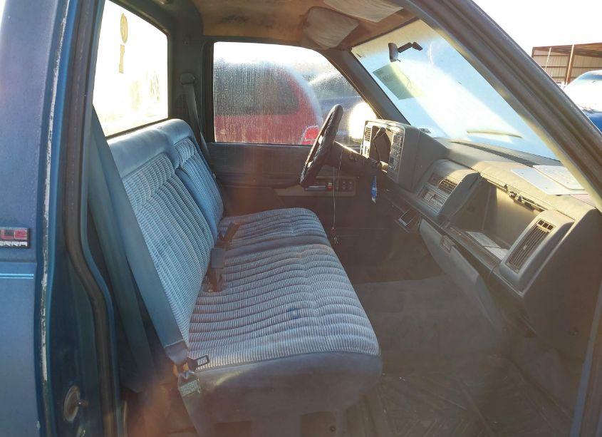 Photo 5 of 1990 Gmc Sierra C1500 (VIN 1GTDC14K3LE550472)
