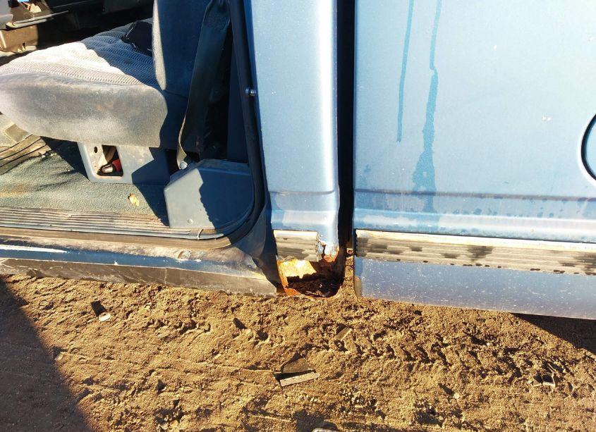 Photo 6 of 1990 Gmc Sierra C1500 (VIN 1GTDC14K3LE550472)