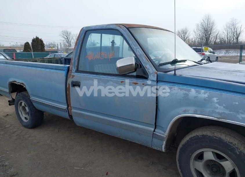 Photo 6 of 1991 Gmc Sierra C1500 (VIN 1GTDC14K3ME502505)