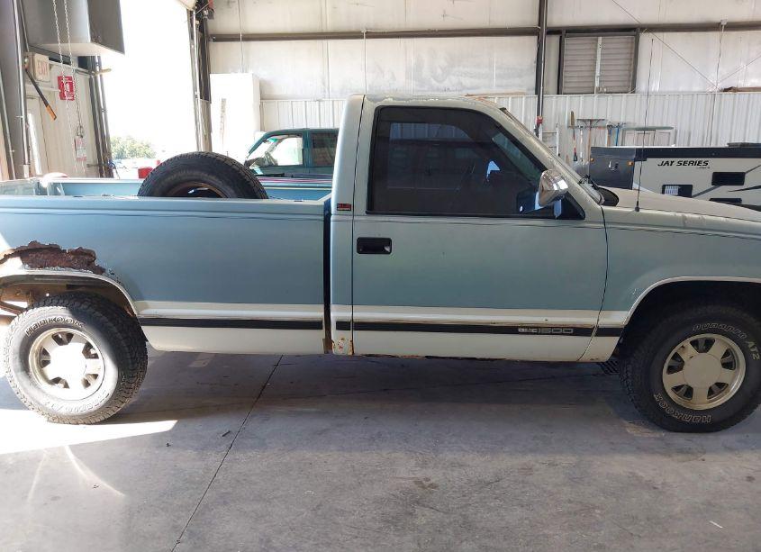 Photo 13 of 1990 Gmc Sierra C1500 (VIN 1GTDC14K6LE515215)
