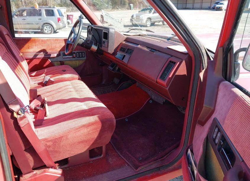 Photo 5 of 1990 Gmc Sierra C1500 (VIN 1GTDC14K8LE519153)