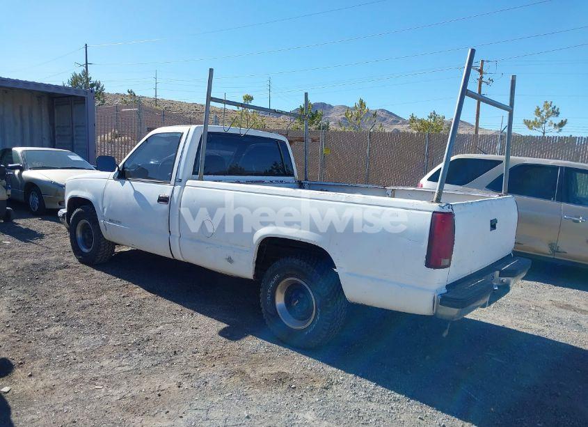 Photo 3 of 1992 Gmc Sierra C1500 (VIN 1GTDC14Z7NE551110)