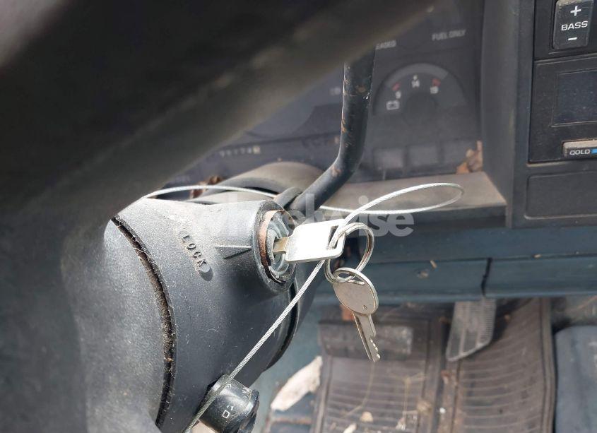 Photo 13 of 1988 Gmc Gmt-400 K1500 (VIN 1GTDK14K6JZ518298)