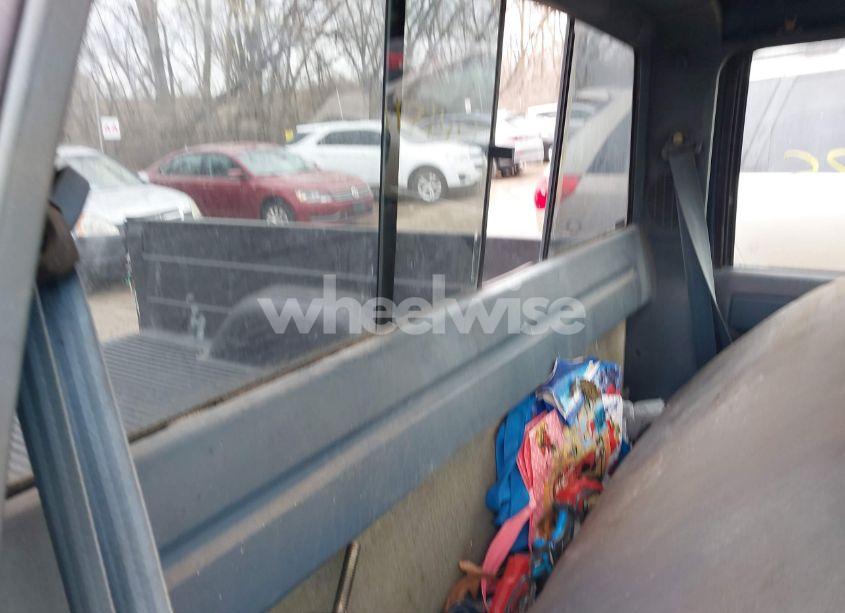 Photo 8 of 1988 Gmc Gmt-400 K1500 (VIN 1GTDK14K6JZ518298)