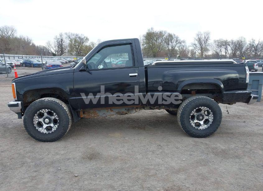 Photo 14 of 1988 Gmc Gmt-400 K1500 (VIN 1GTDK14K7JZ536955)