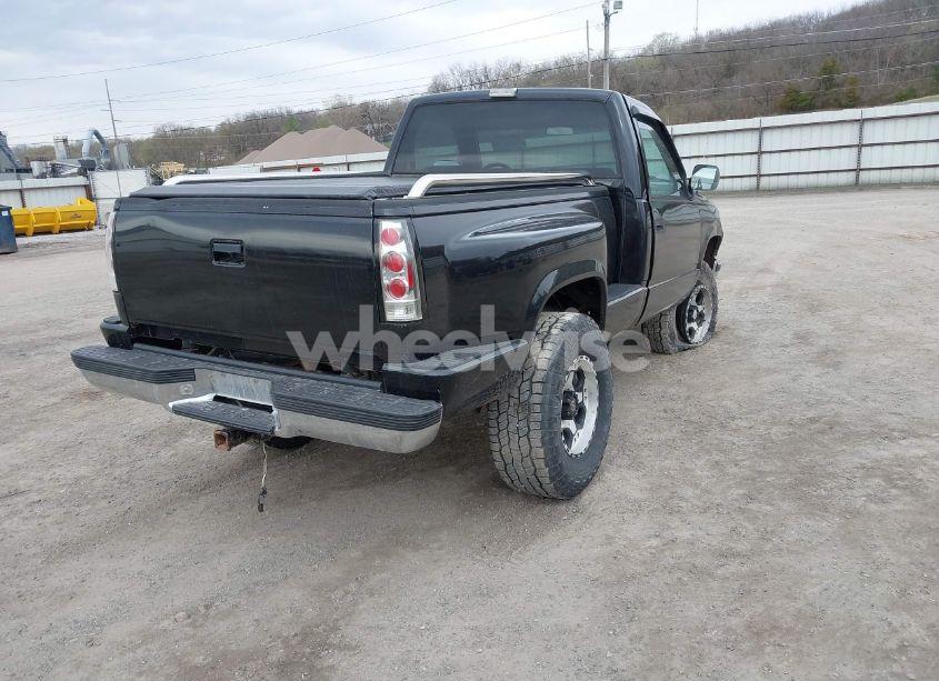 Photo 4 of 1988 Gmc Gmt-400 K1500 (VIN 1GTDK14K7JZ536955)