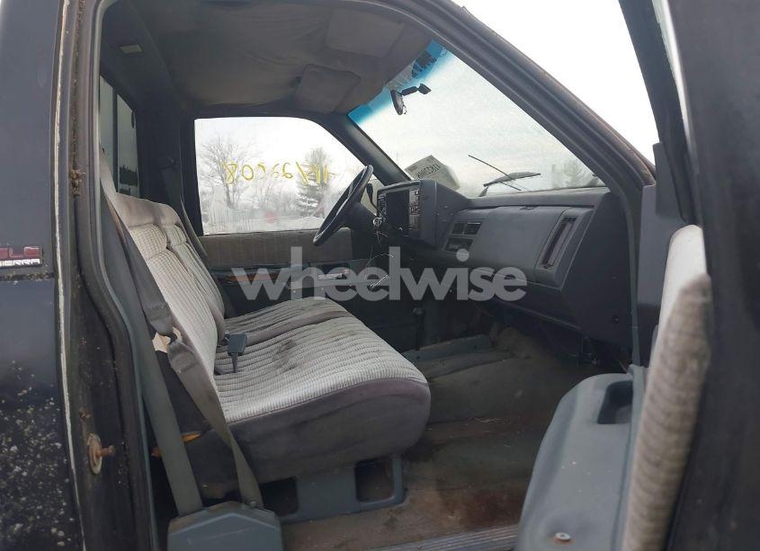 Photo 5 of 1990 Gmc Sierra K1500 (VIN 1GTDK14K8LZ503904)