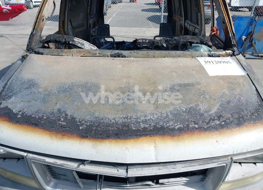 Photo 10 of 2002 Gmc Safari SL (VIN 1GTDM19X82B508333)