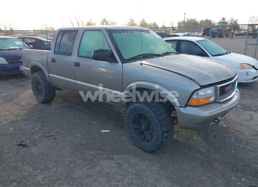 2002 Gmc Sonoma SLS (VIN 1GTDT13W32K235627) main photo