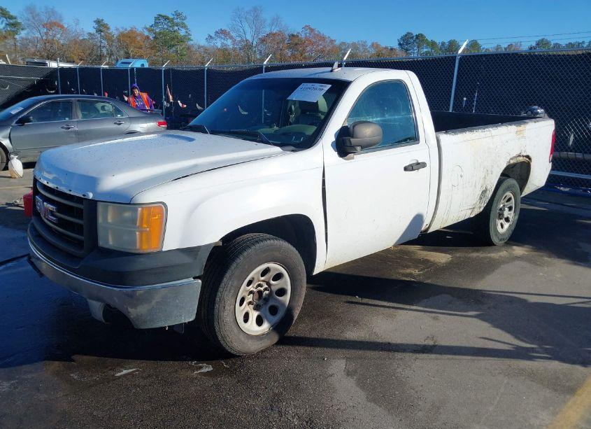 Photo 2 of 2007 Gmc Sierra 1500 WORK TRUCK (VIN 1GTEC14C07Z526657)