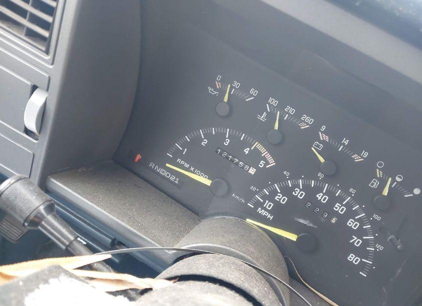 Photo 7 of 1992 Gmc Sierra C1500 (VIN 1GTEC14K1NE529790)