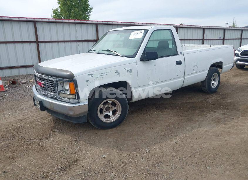 Photo 2 of 1996 Gmc Sierra C1500 (VIN 1GTEC14M2TE538089)
