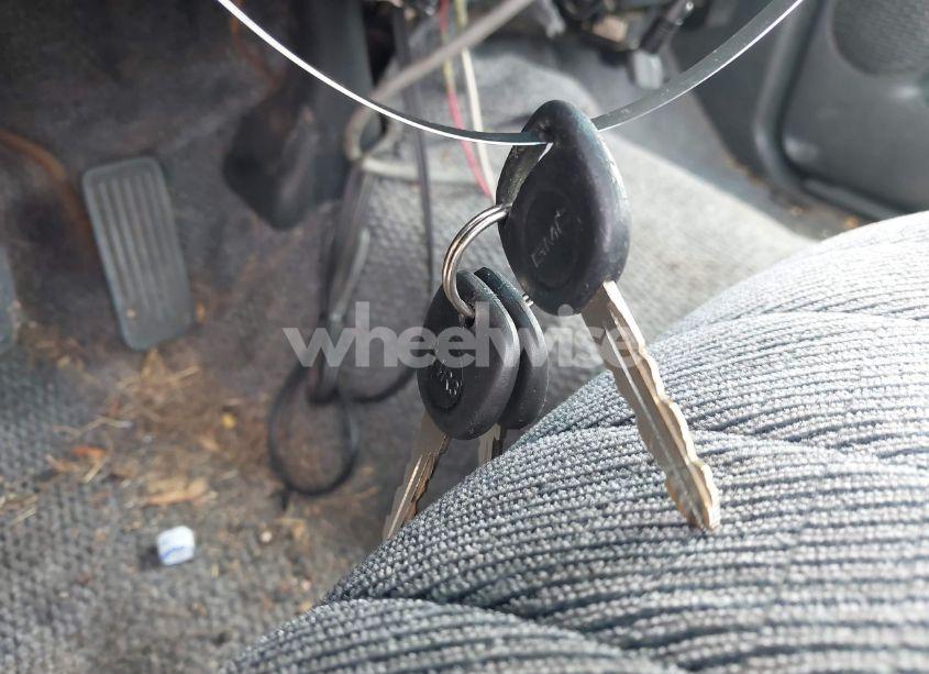 Photo 11 of 2001 Gmc Sierra 1500 SL (VIN 1GTEC14V31Z250547)