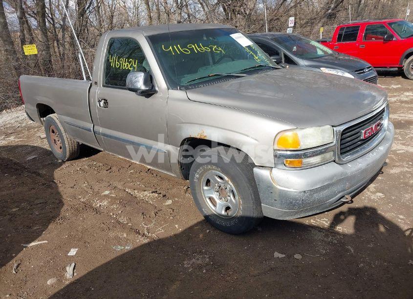 2002 Gmc Sierra 1500 SLE (VIN 1GTEC14V32Z334899) main photo