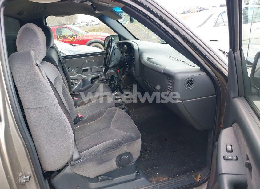 Photo 5 of 2002 Gmc Sierra 1500 SLE (VIN 1GTEC14V32Z334899)