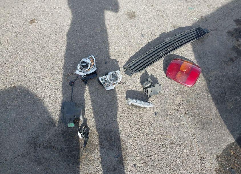 Photo 12 of 2001 Gmc Sierra 1500 SL (VIN 1GTEC14W21Z216690)