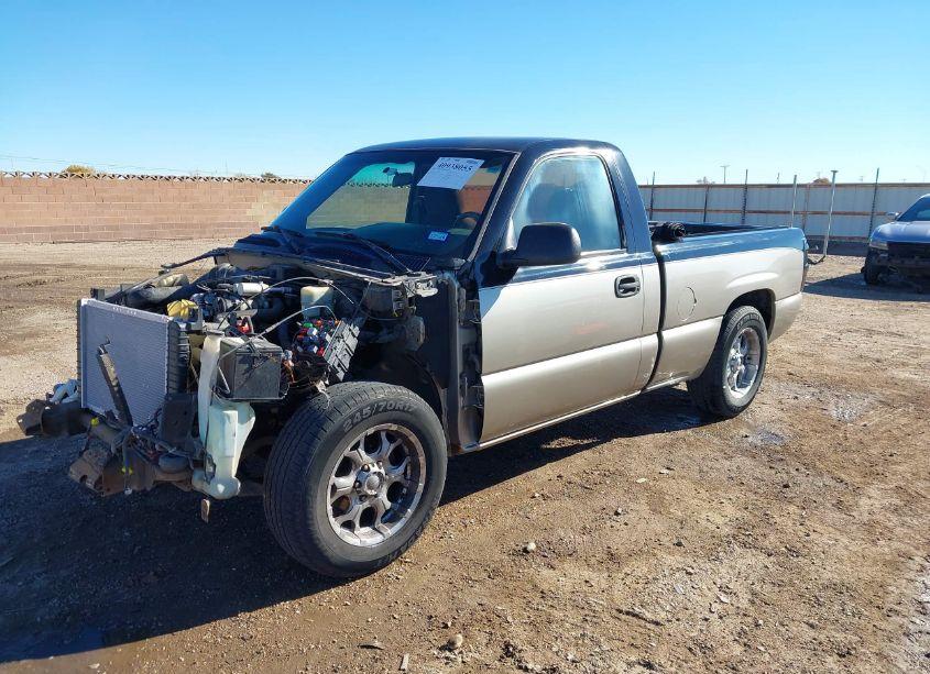 Photo 2 of 2001 Gmc Sierra 1500 SL (VIN 1GTEC14W61Z301578)