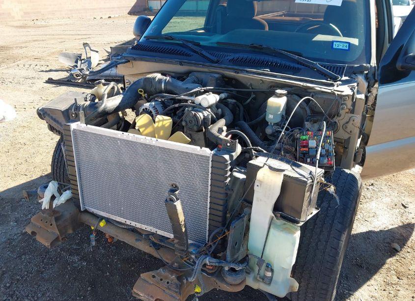 Photo 6 of 2001 Gmc Sierra 1500 SL (VIN 1GTEC14W61Z301578)