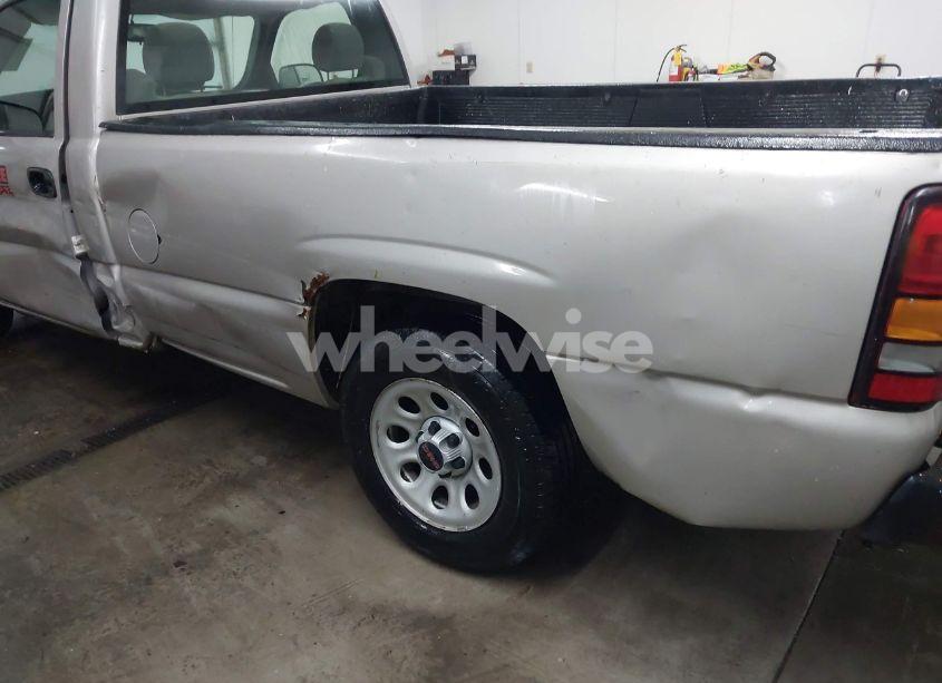 Photo 19 of 2005 Gmc Sierra 1500 WORK TRUCK (VIN 1GTEC14X55Z263355)