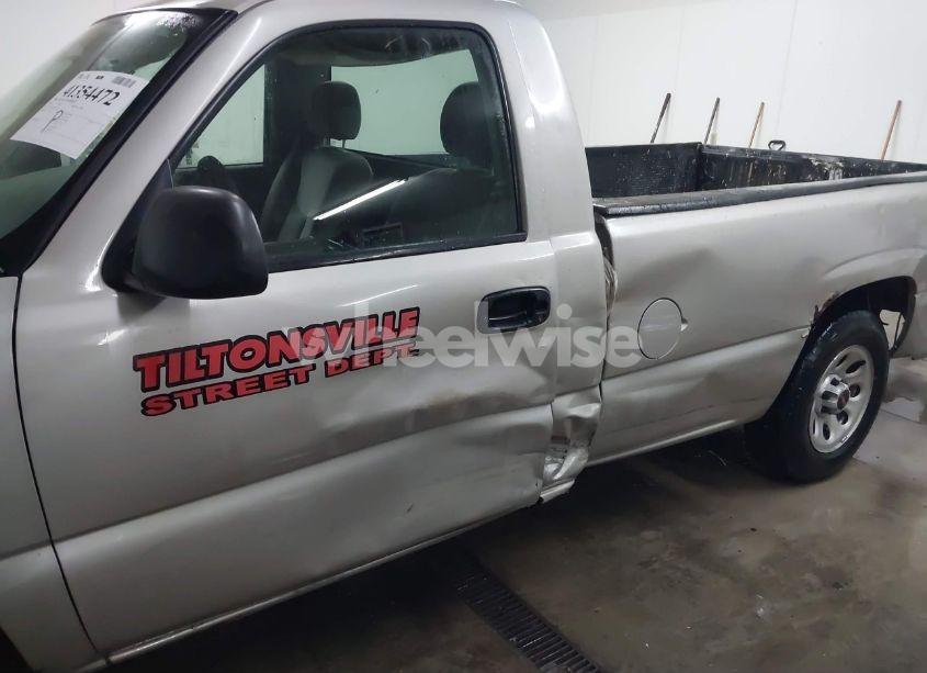 Photo 6 of 2005 Gmc Sierra 1500 WORK TRUCK (VIN 1GTEC14X55Z263355)