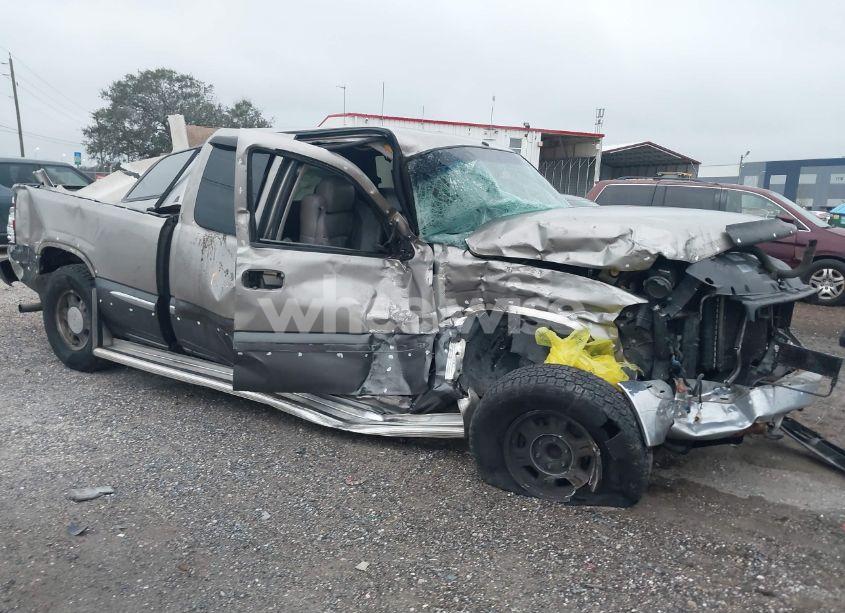 2000 Gmc Sierra 1500 SL (VIN 1GTEC19T9YZ326564) main photo