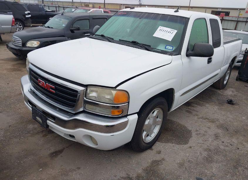 Photo 2 of 2005 Gmc Sierra 1500 SLE (VIN 1GTEC19TX5Z359164)