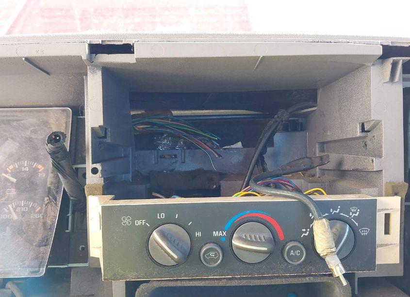 Photo 19 of 1995 Gmc Sierra K1500 (VIN 1GTEK14H5SZ560813)