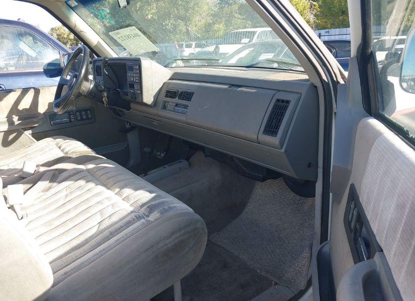 Photo 5 of 1992 Gmc Sierra K1500 (VIN 1GTEK14K4NZ522232)