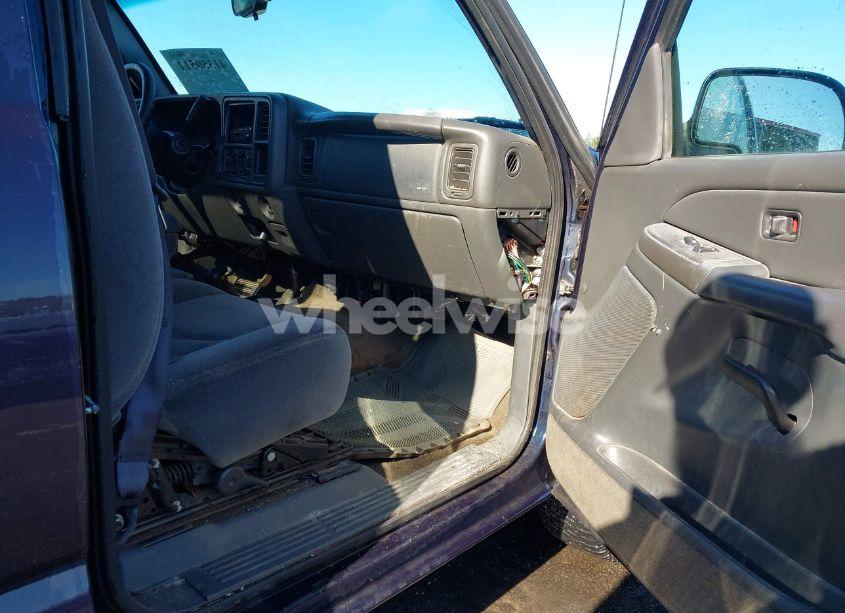 Photo 5 of 2005 Gmc Sierra 1500 (VIN 1GTEK14T75Z225206)
