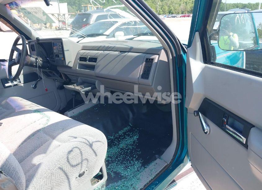 Photo 5 of 1994 Gmc Sierra K1500 (VIN 1GTEK14ZXRZ567422)