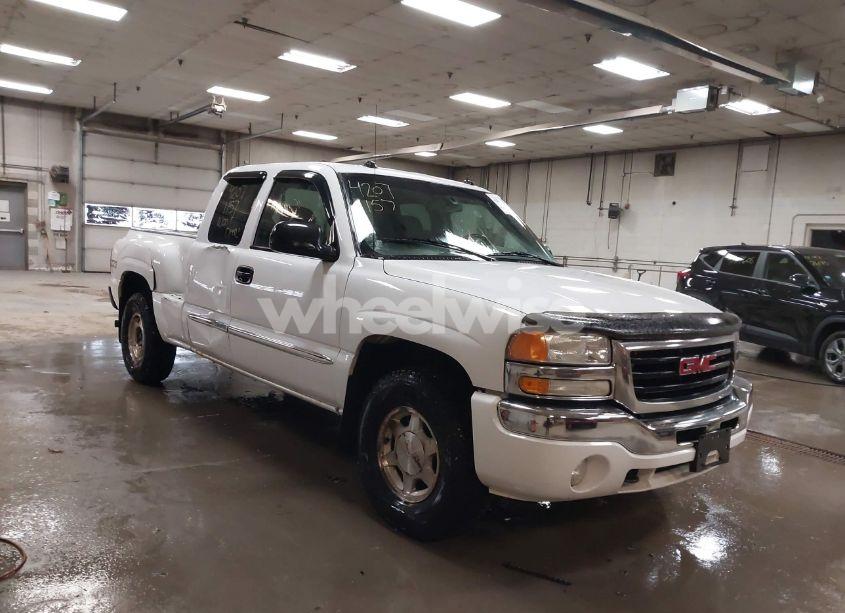 2004 Gmc Sierra 1500 SLE (VIN 1GTEK19T24Z102050) main photo