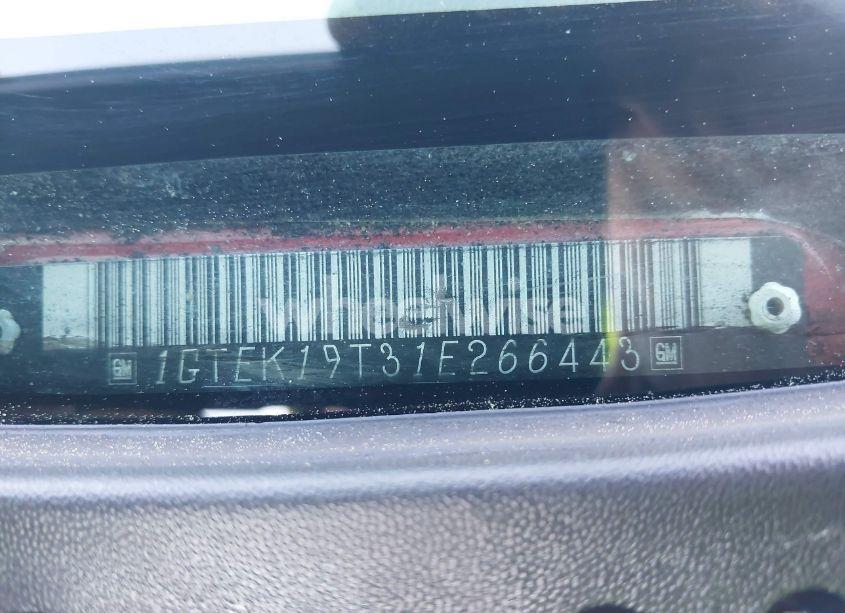 Photo 9 of 2001 Gmc Sierra 1500 SLE (VIN 1GTEK19T31E266443)