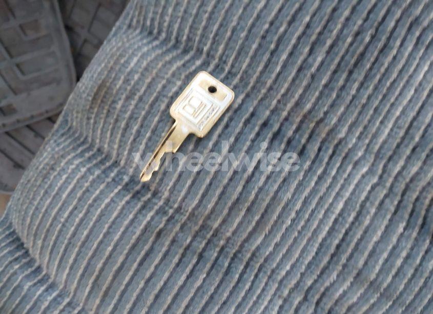 Photo 11 of 1994 Gmc Sierra C2500 (VIN 1GTFC24K7RZ549681)