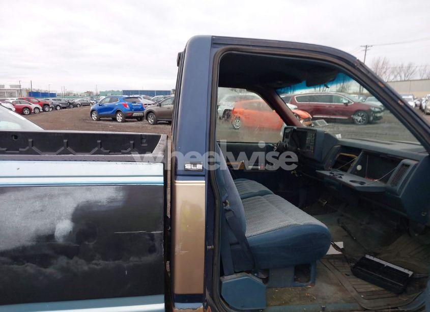 Photo 8 of 1994 Gmc Sierra C2500 (VIN 1GTFC24K7RZ549681)