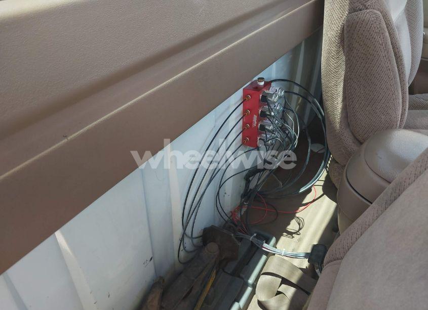 Photo 8 of 1994 Gmc Sierra C2500 (VIN 1GTFC24KXRE522028)