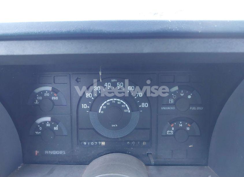 Photo 7 of 1990 Gmc Sierra K2500 (VIN 1GTFK24K8LZ500726)