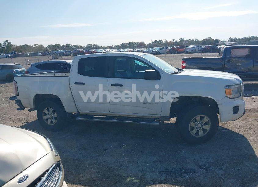 Photo 14 of 2018 Gmc Canyon (VIN 1GTG5BEN0J1179670)