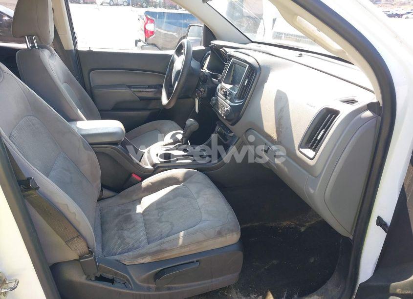 Photo 5 of 2018 Gmc Canyon (VIN 1GTG5BEN0J1179670)