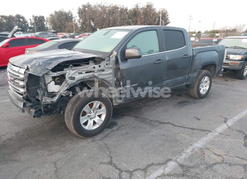 Photo 2 of 2016 Gmc Canyon SLE (VIN 1GTG5CE30G1301490)
