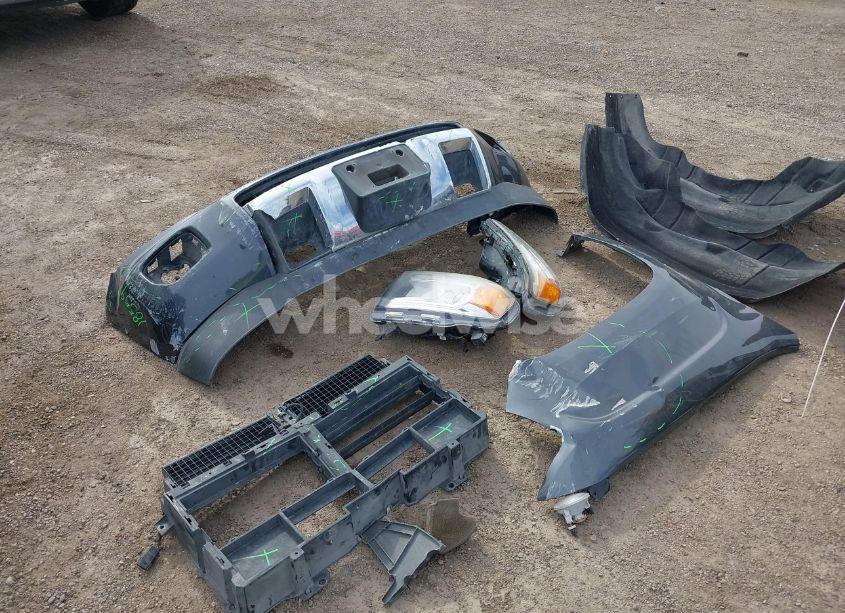 Photo 12 of 2016 Gmc Canyon SLE (VIN 1GTG5CE31G1279788)