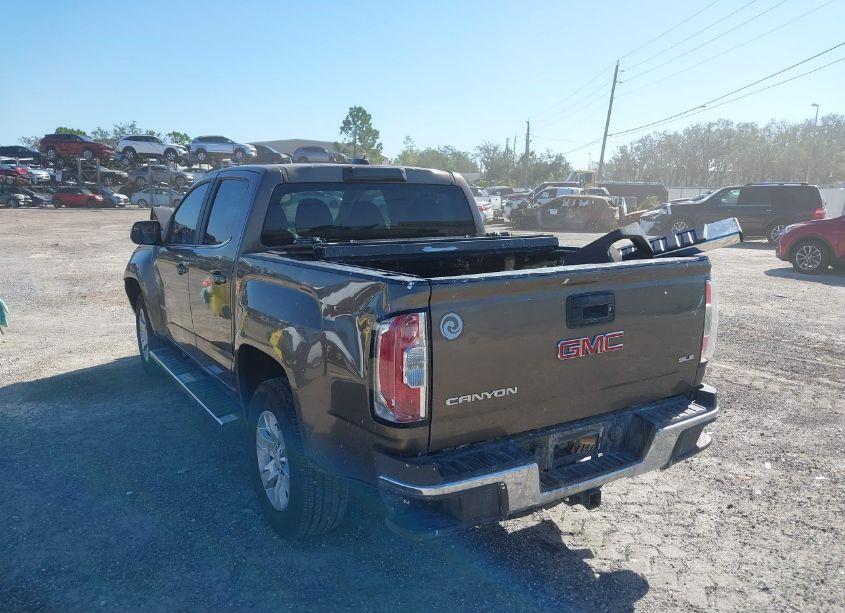 Photo 3 of 2016 Gmc Canyon SLE (VIN 1GTG5CE33G1165744)