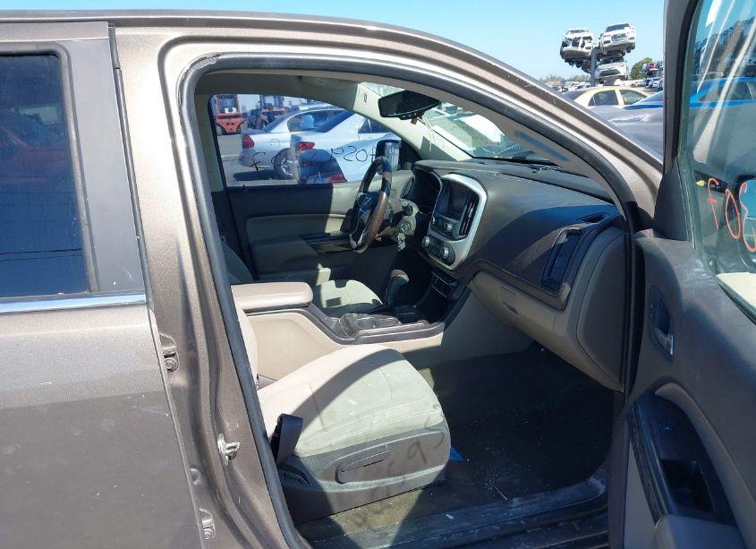 Photo 5 of 2016 Gmc Canyon SLE (VIN 1GTG5CE33G1165744)