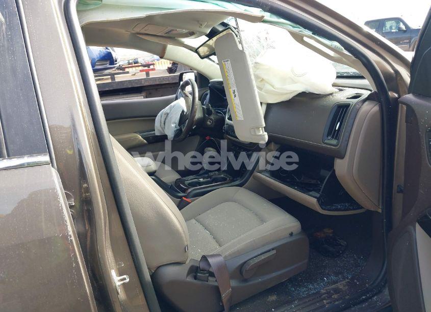 Photo 5 of 2015 Gmc Canyon SLE (VIN 1GTG6BE36F1156865)